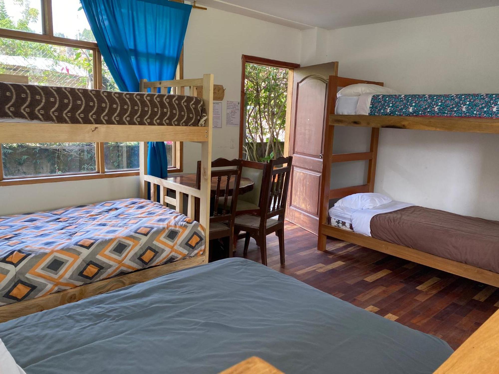 באניוס Backpackers-Balcones-River-Lodge מראה חיצוני תמונה