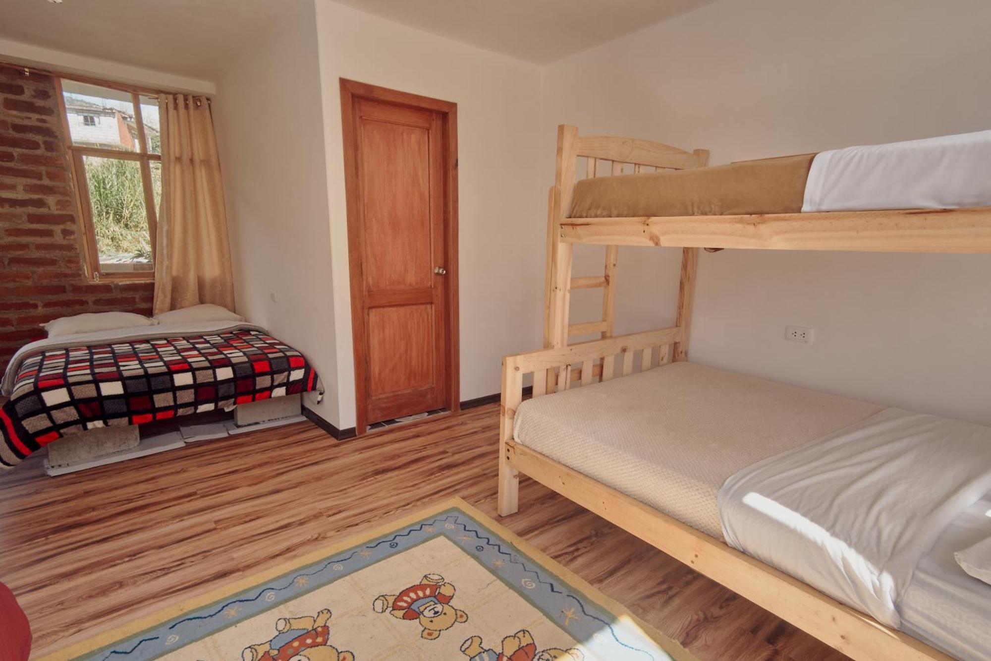 באניוס Backpackers-Balcones-River-Lodge מראה חיצוני תמונה
