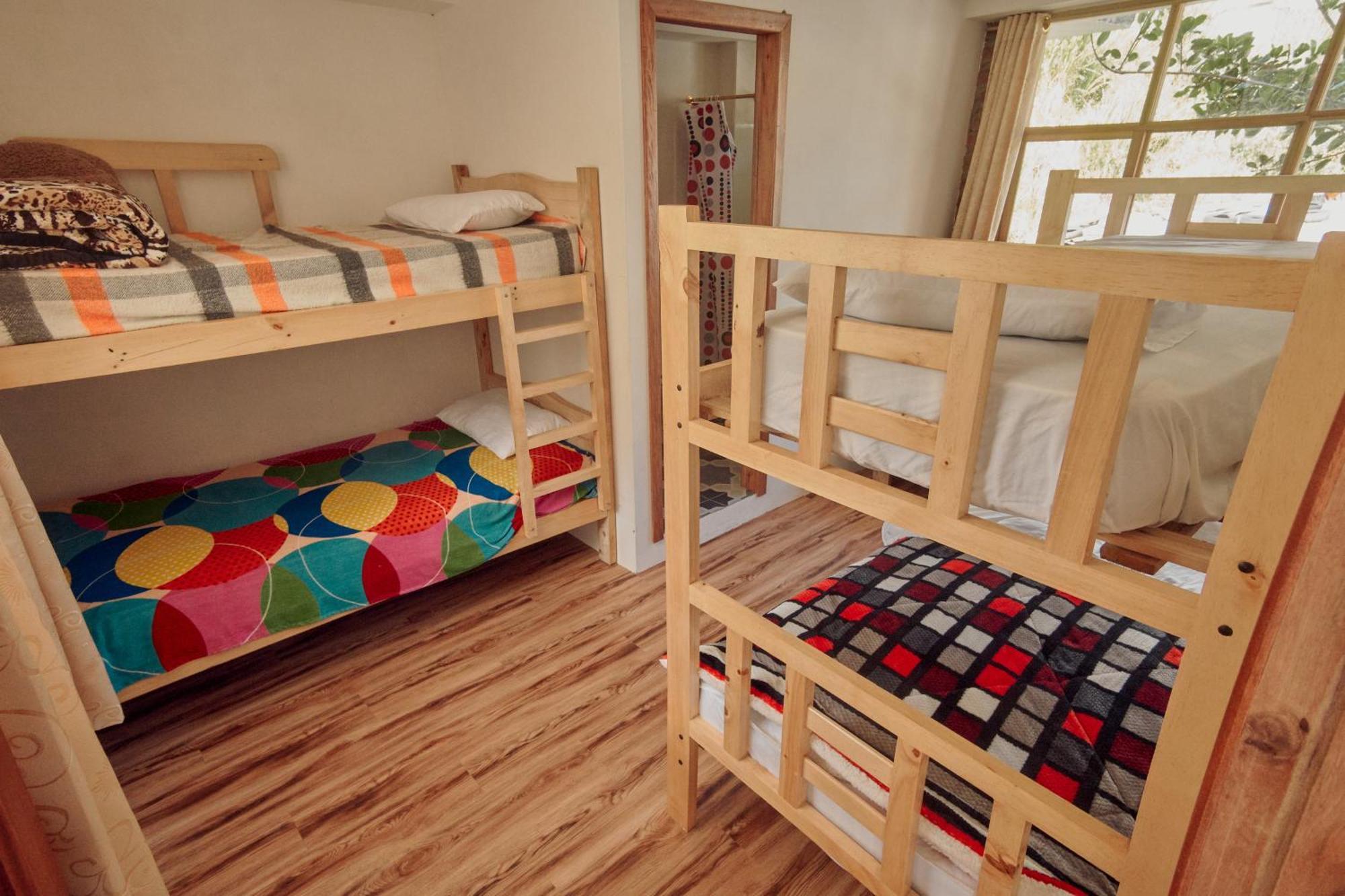 באניוס Backpackers-Balcones-River-Lodge מראה חיצוני תמונה