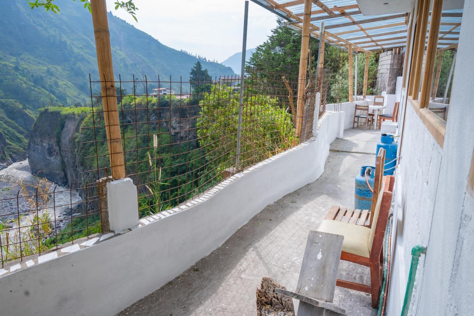 באניוס Backpackers-Balcones-River-Lodge מראה חיצוני תמונה
