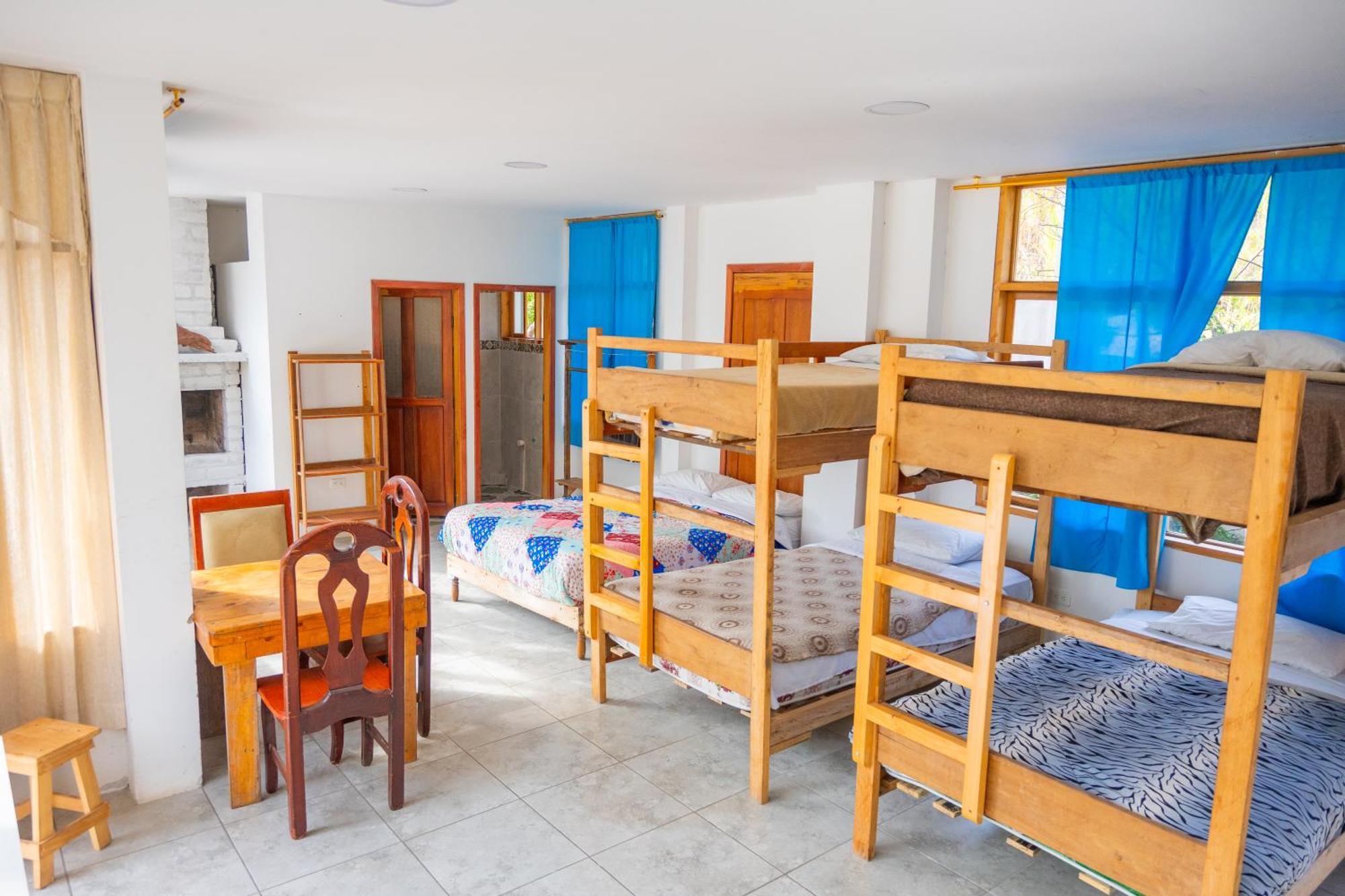 באניוס Backpackers-Balcones-River-Lodge מראה חיצוני תמונה